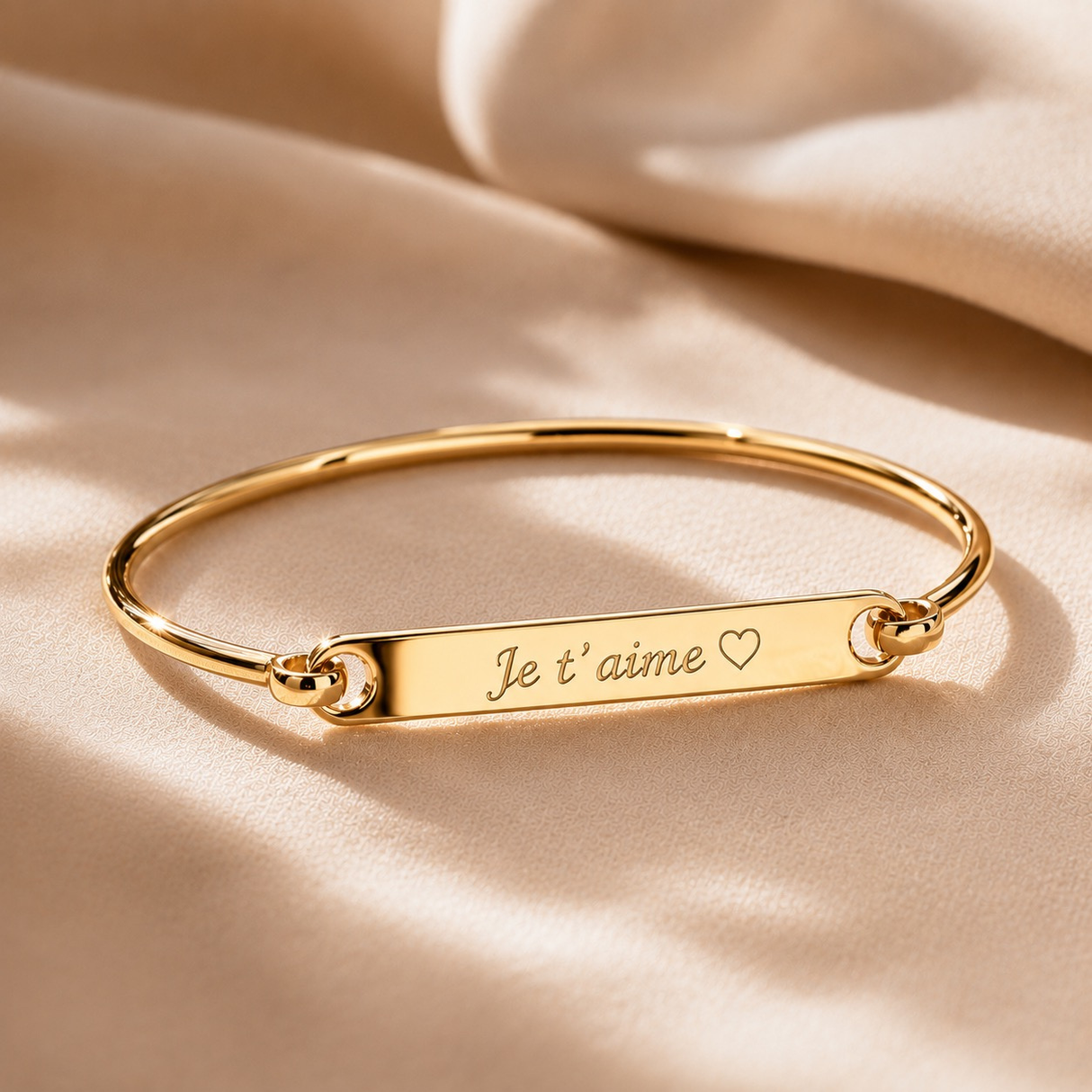 Bracelet jonc personnalisé médaille gravée