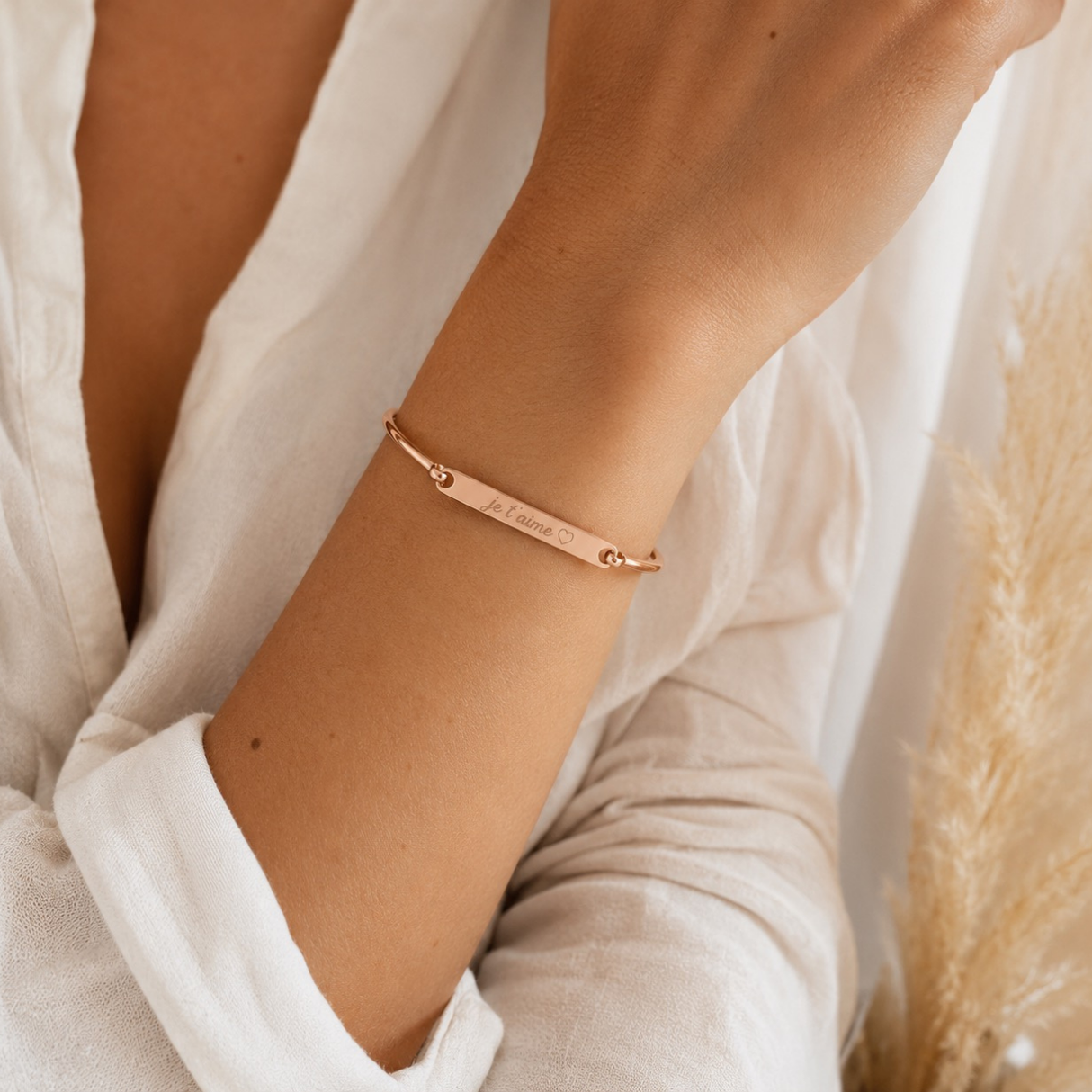 Bracelet jonc personnalisé médaille gravée
