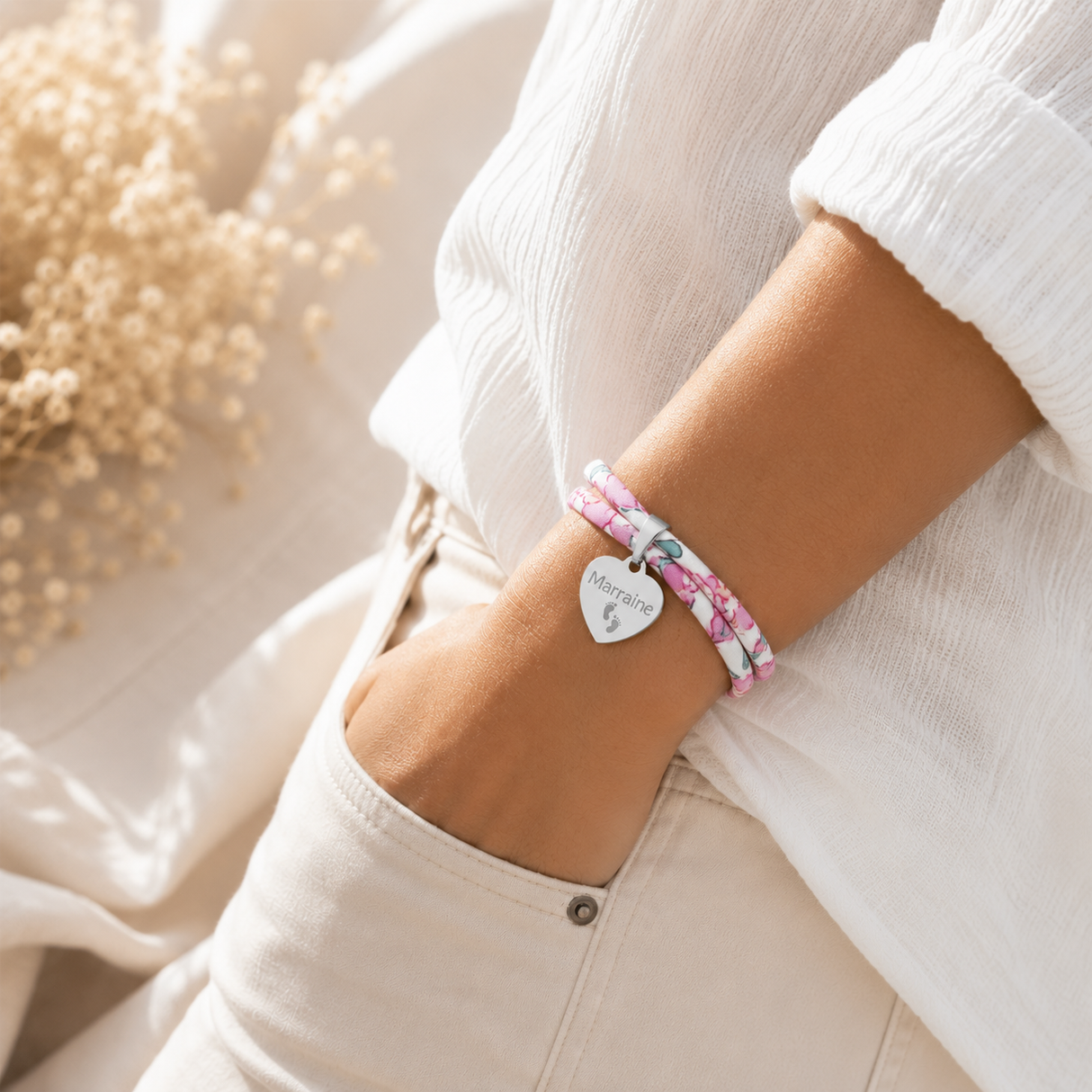 Bracelet liberty personnalisé médaille gravée forme coeur