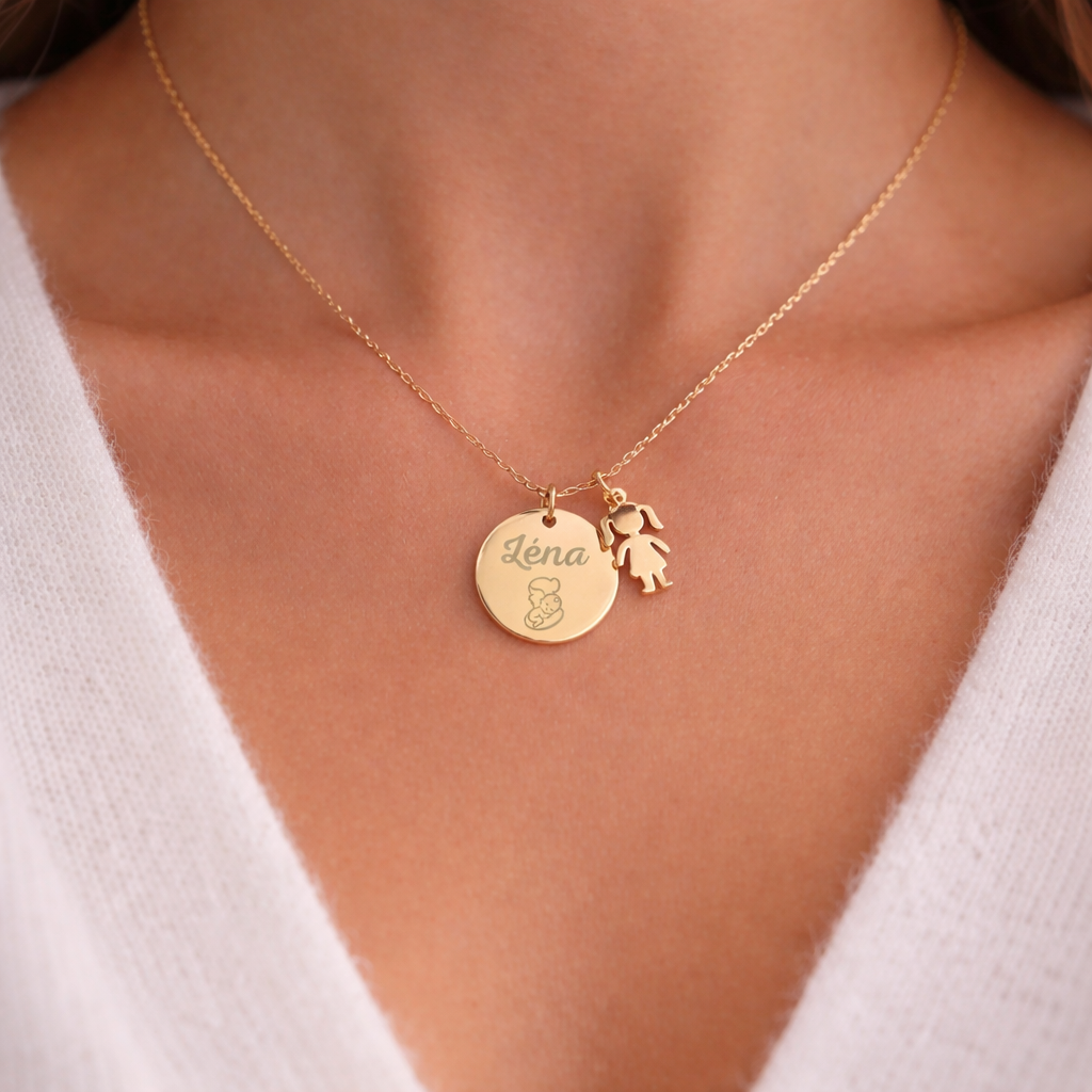 Collier personnalisé médaille gravée pendentif fille