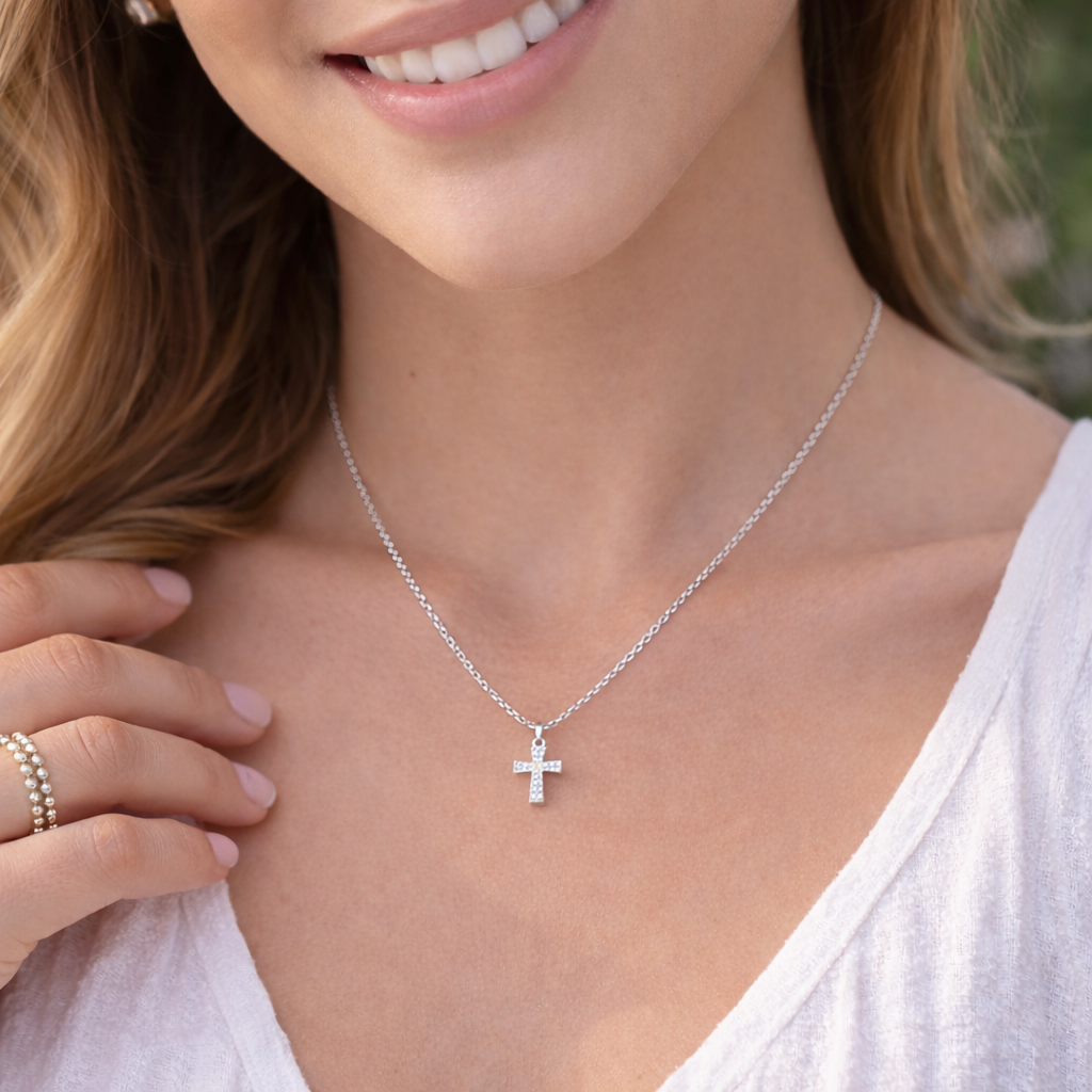 Collier petite croix chrétienne or strass acier inoxydable femme