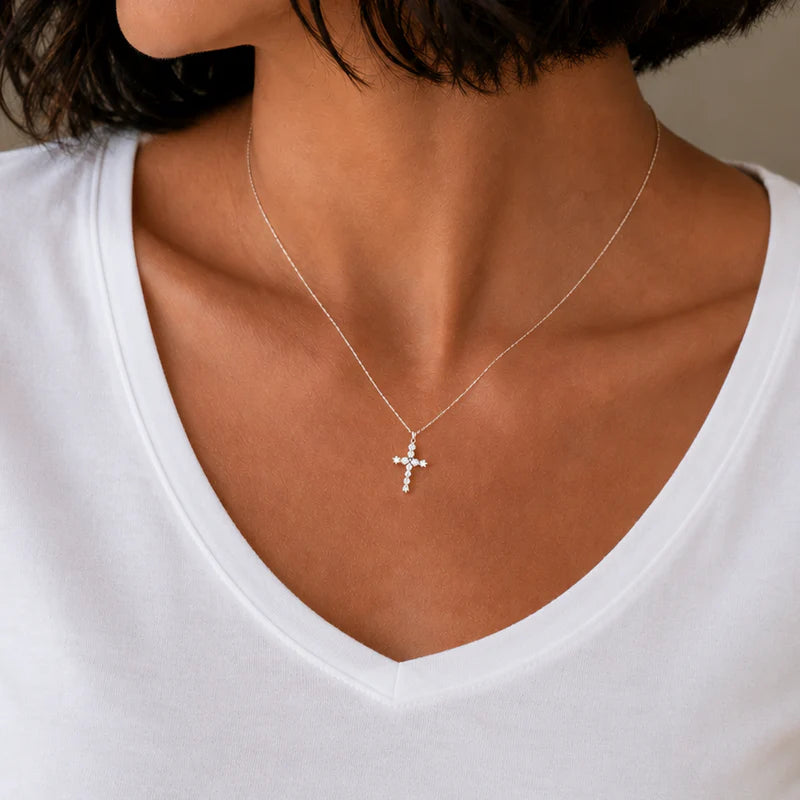 Collier petite croix avec strass en acier inoxydable