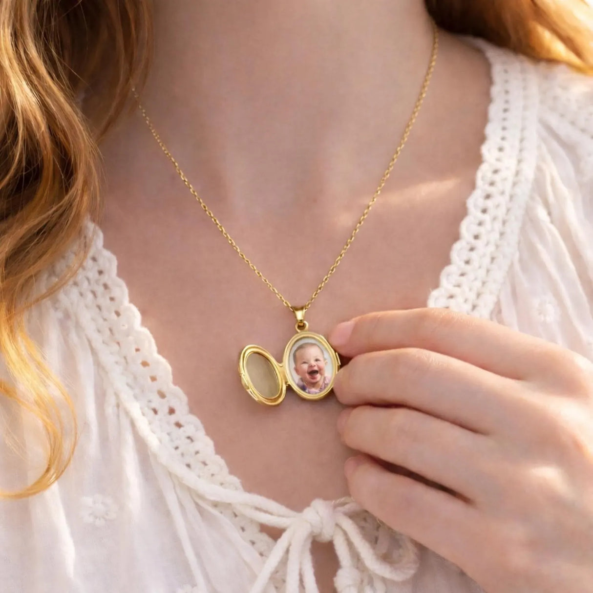 Collier photo personnalisé médaillon ovale motif acier inoxydable
