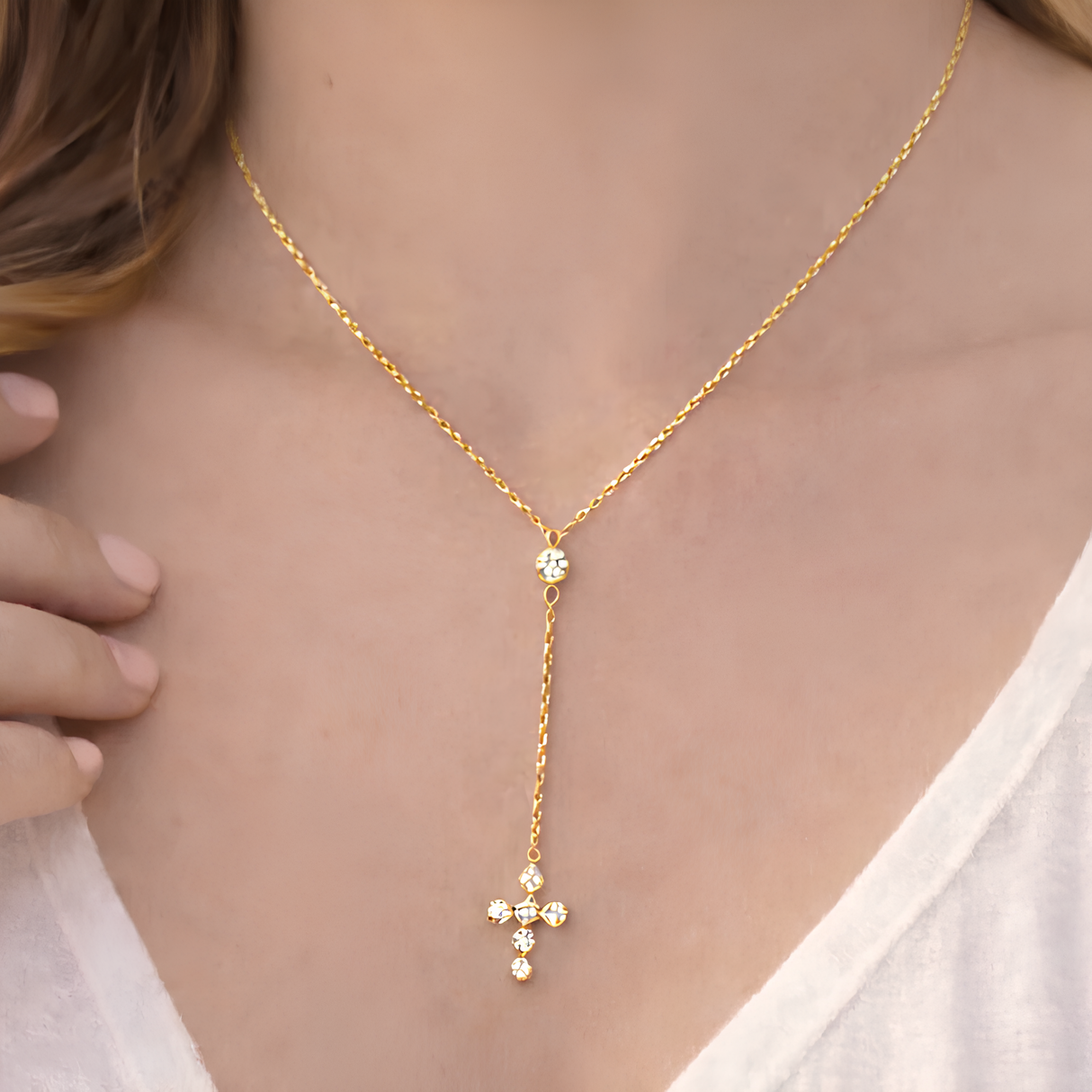 Collier à pendentif de croix avec strass en acier inoxydable Collier à pendentif de croix avec strass en acier inoxydable - Doré | Creabibenval