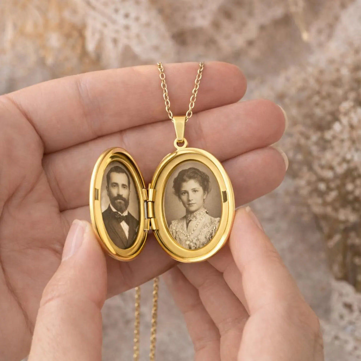 Collier photo personnalisé médaillon ovale motif fleur gravé acier inoxydable