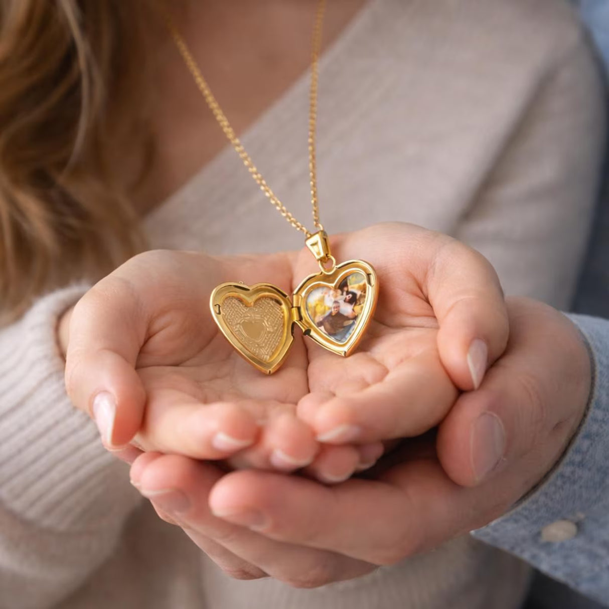 Collier photo personnalisé médaillon coeur motif gravé acier inoxydable Collier photo personnalisé médaillon coeur motif gravé acier inoxydable - Doré / Collier sans photo | Creabibenval