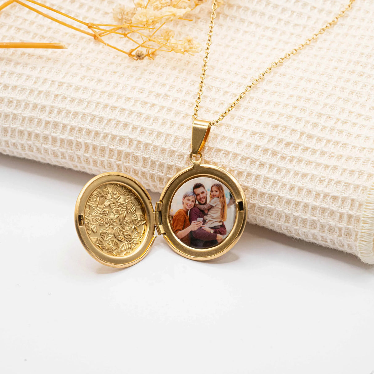 Collier photo personnalisé médaillon rond motif fleur gravé acier inoxydable