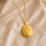 Collier photo personnalisé médaillon ovale motif gravé acier inoxydable