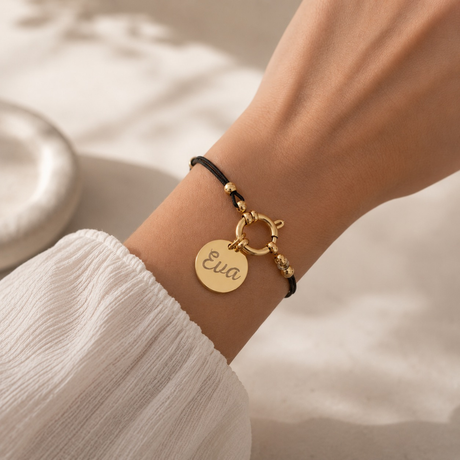 Bracelet cordon personnalisé médaille gravée