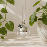 Bola de grossesse argenté lisse anneau hexagone perle labradorite