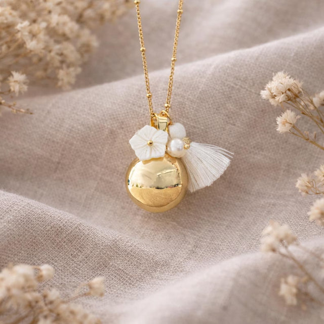 Bola de grossesse doré fleur nacre pompon perle d'eau douce