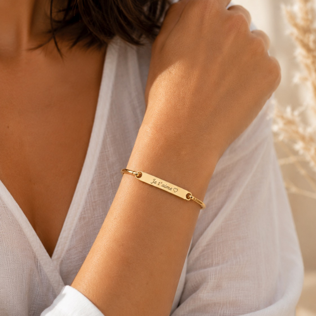 Bracelet jonc personnalisé médaille gravée 