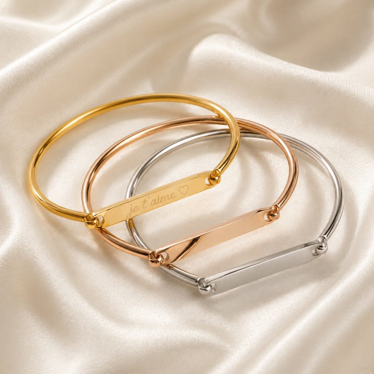 Bracelet jonc personnalisé médaille gravée 