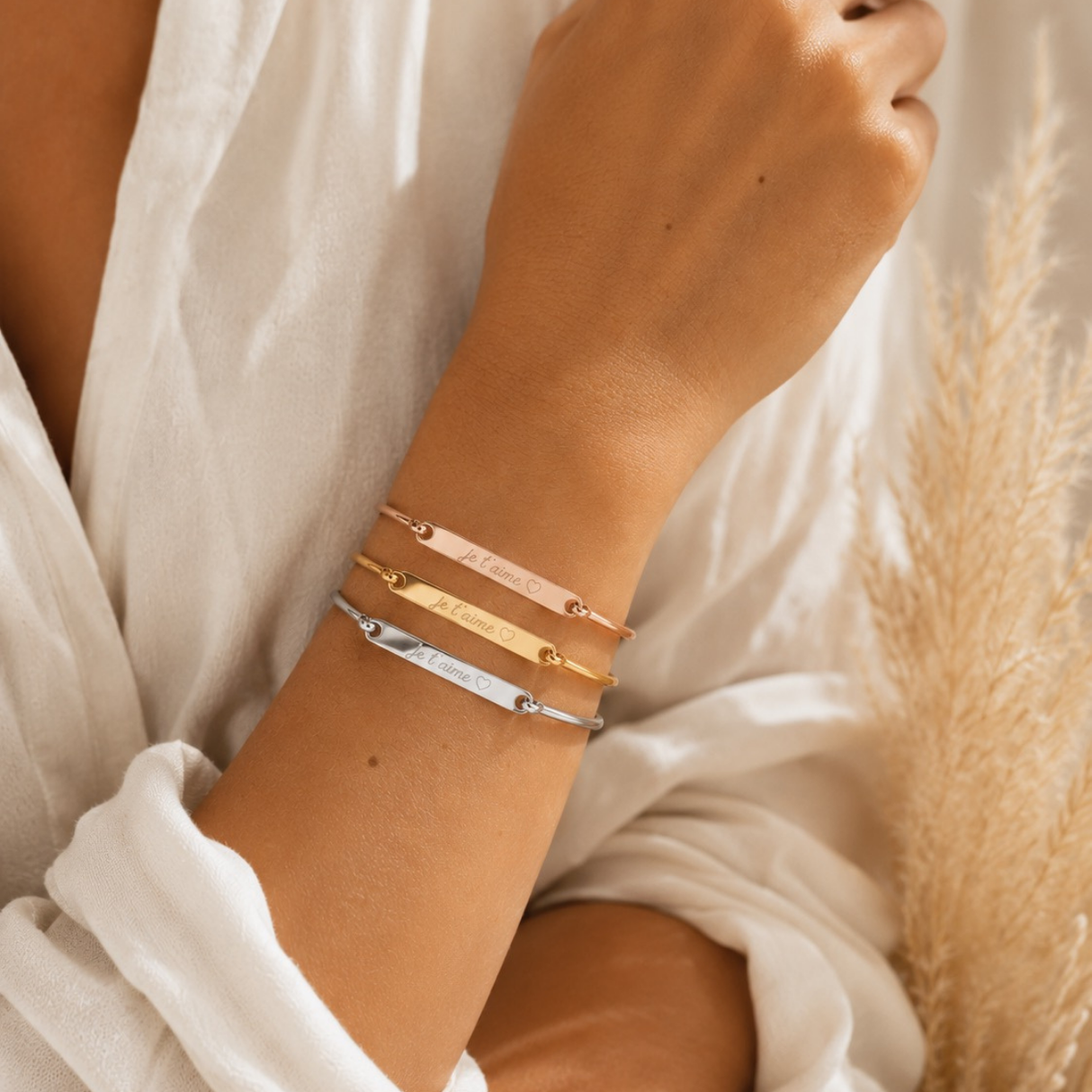 Bracelet jonc personnalisé médaille gravée 