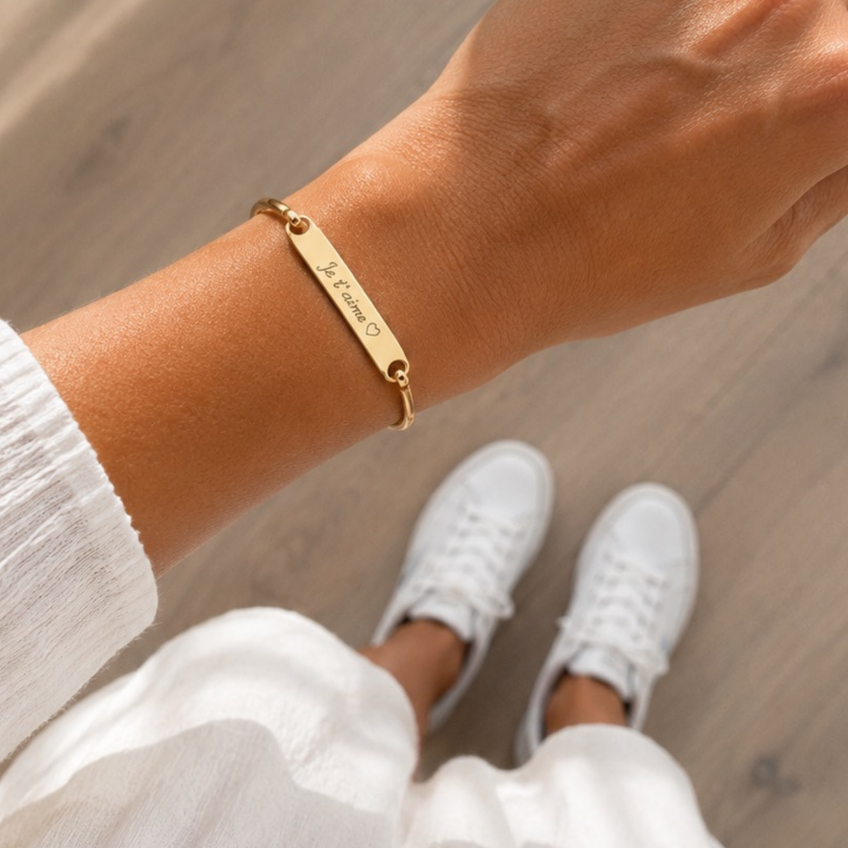 Bracelet jonc personnalisé médaille gravée 