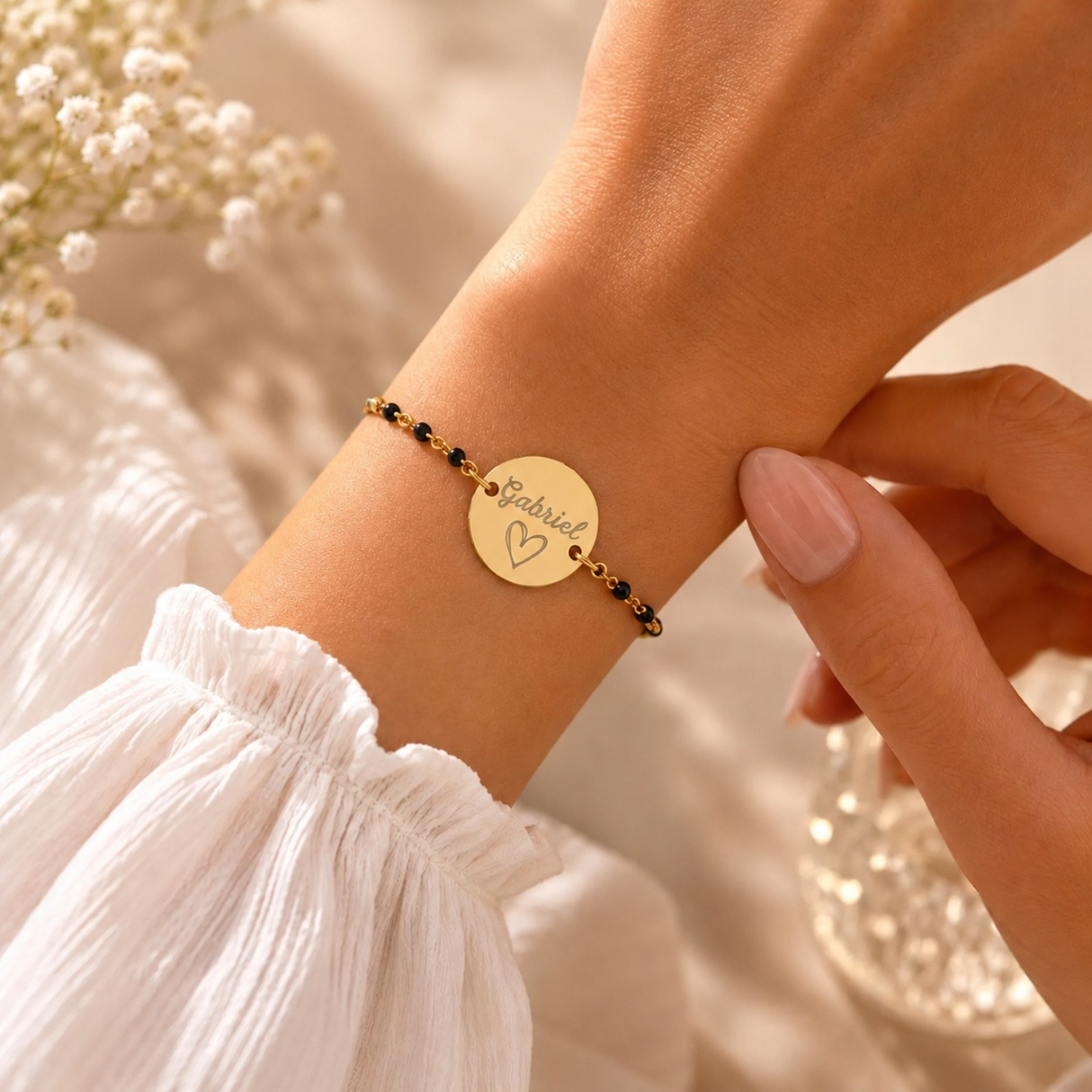 Bracelet personnalisé perles colorées médaille gravée acier inoxydable
