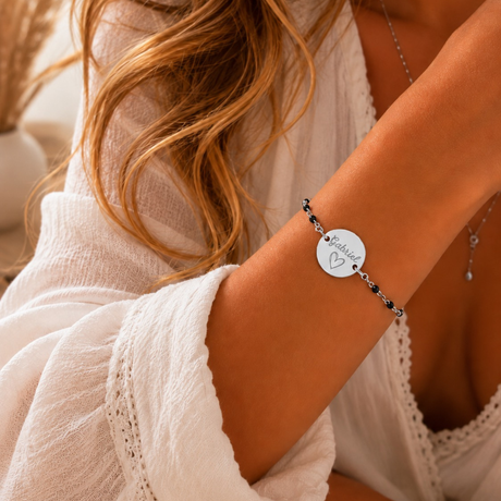 Bracelet personnalisé perles colorées médaille gravée acier inoxydable