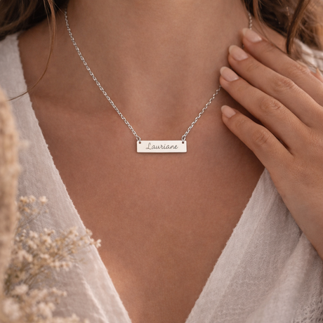 Collier personnalisé barre gravée prénom