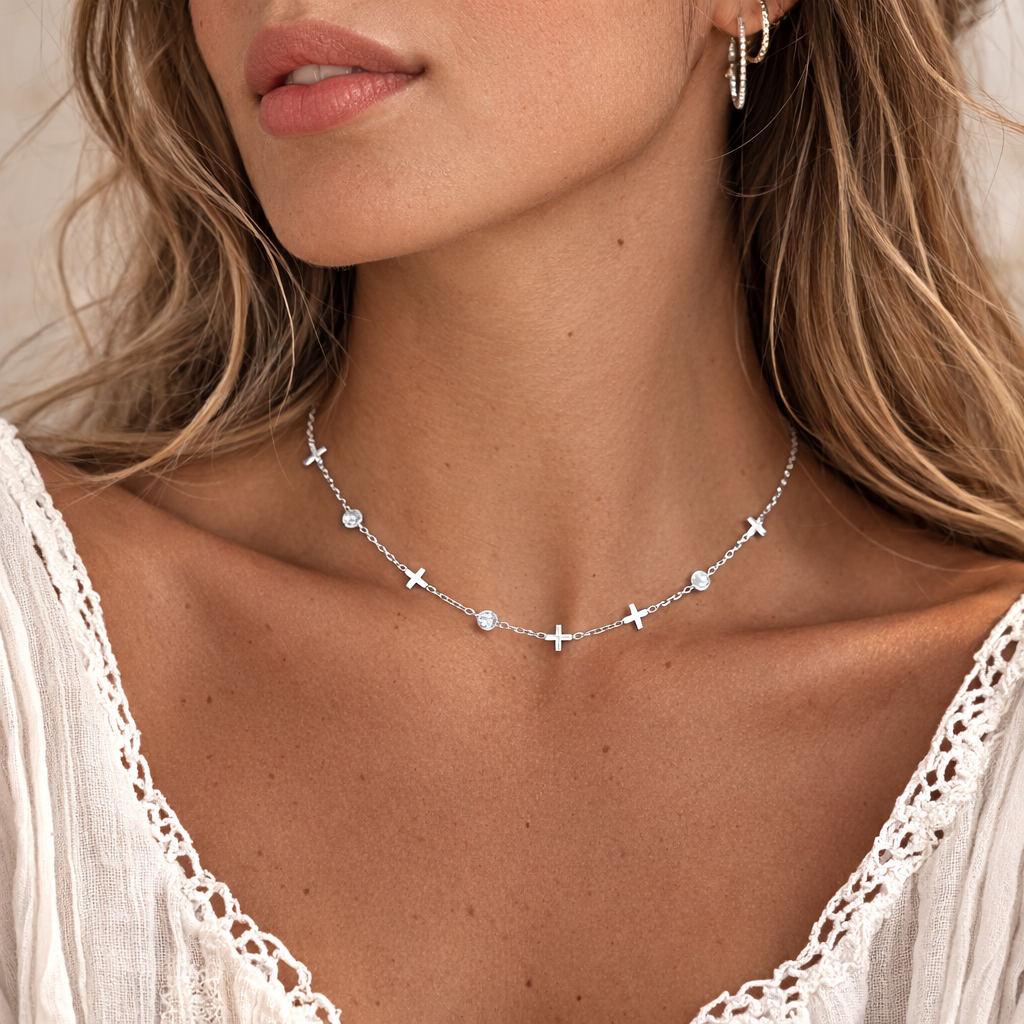 Collier croix avec strass en acier inoxydable