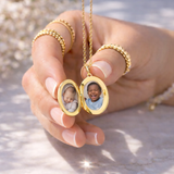 Collier photo personnalisé médaillon ovale