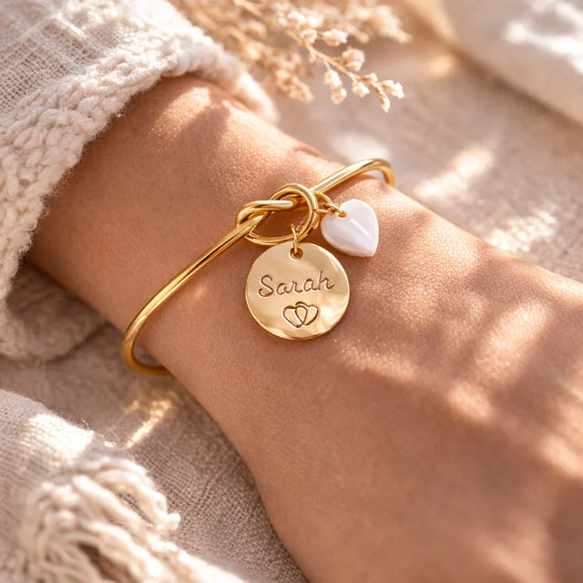 Bracelet jonc gravé personnalisé médaille 15mm breloque nacre Bracelet jonc gravé personnalisé médaille 15mm breloque nacre - Doré | Creabibenval