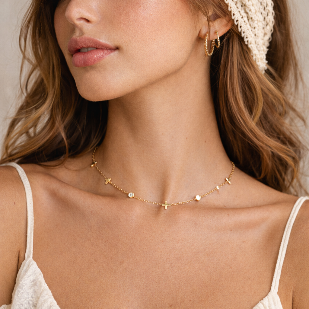 Collier croix avec strass en acier inoxydable