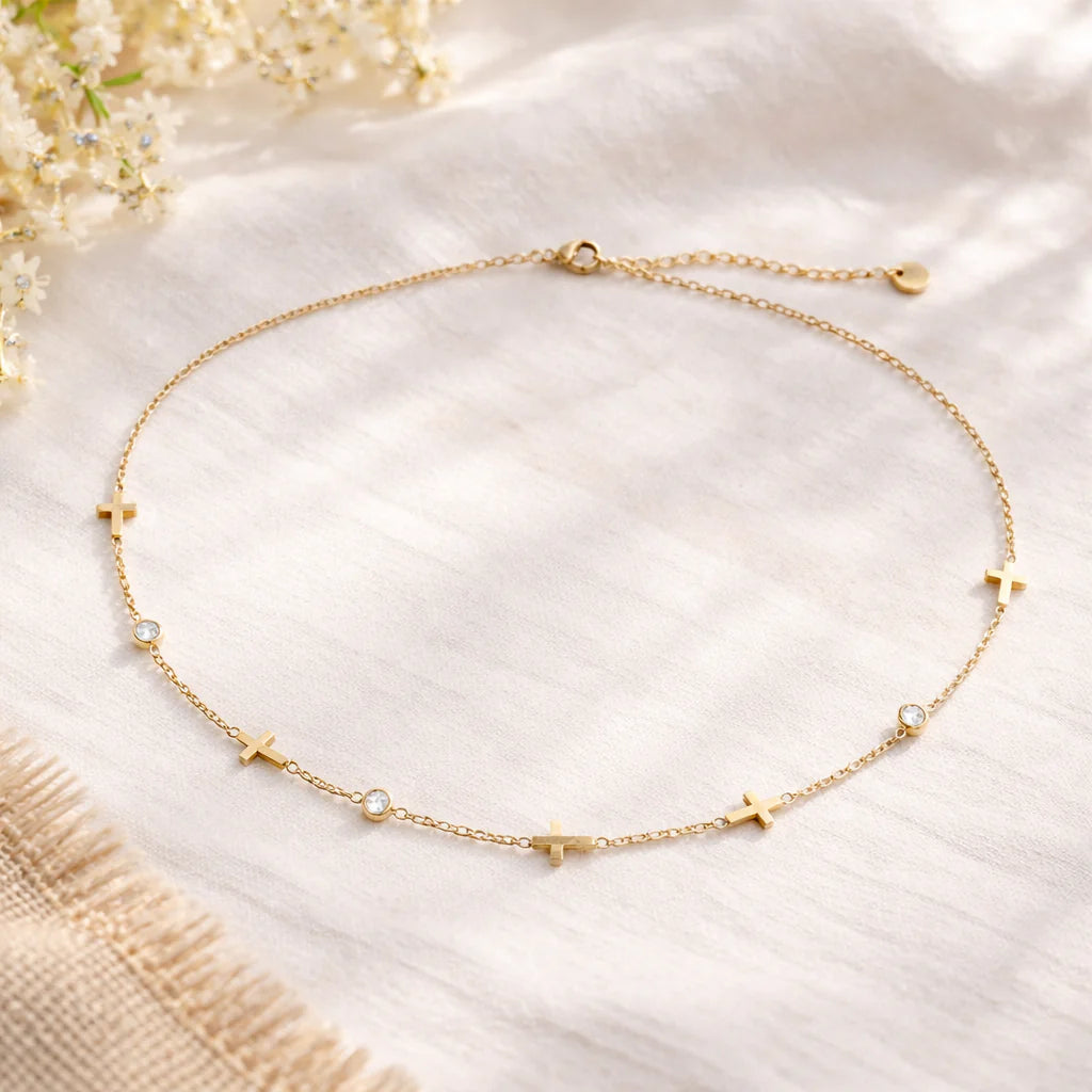 Collier croix avec strass en acier inoxydable