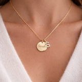 Collier personnalisé médaille gravée lettre strass initiale