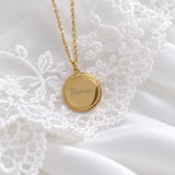 Collier personnalisé médaille ronde martelée gravée