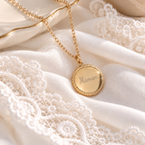 Collier personnalisé médaille ronde martelée gravée