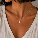 Collier petite croix avec strass en acier inoxydable
