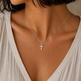 Collier petite croix avec strass en acier inoxydable