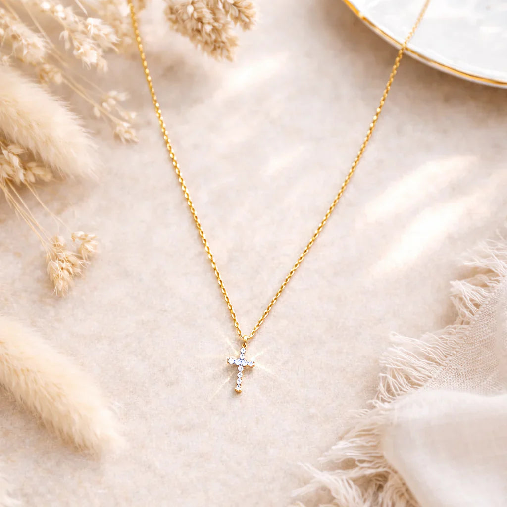 Collier petite croix avec strass en acier inoxydable