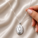 Collier photo personnalisé médaillon ovale motif gravé acier inoxydable