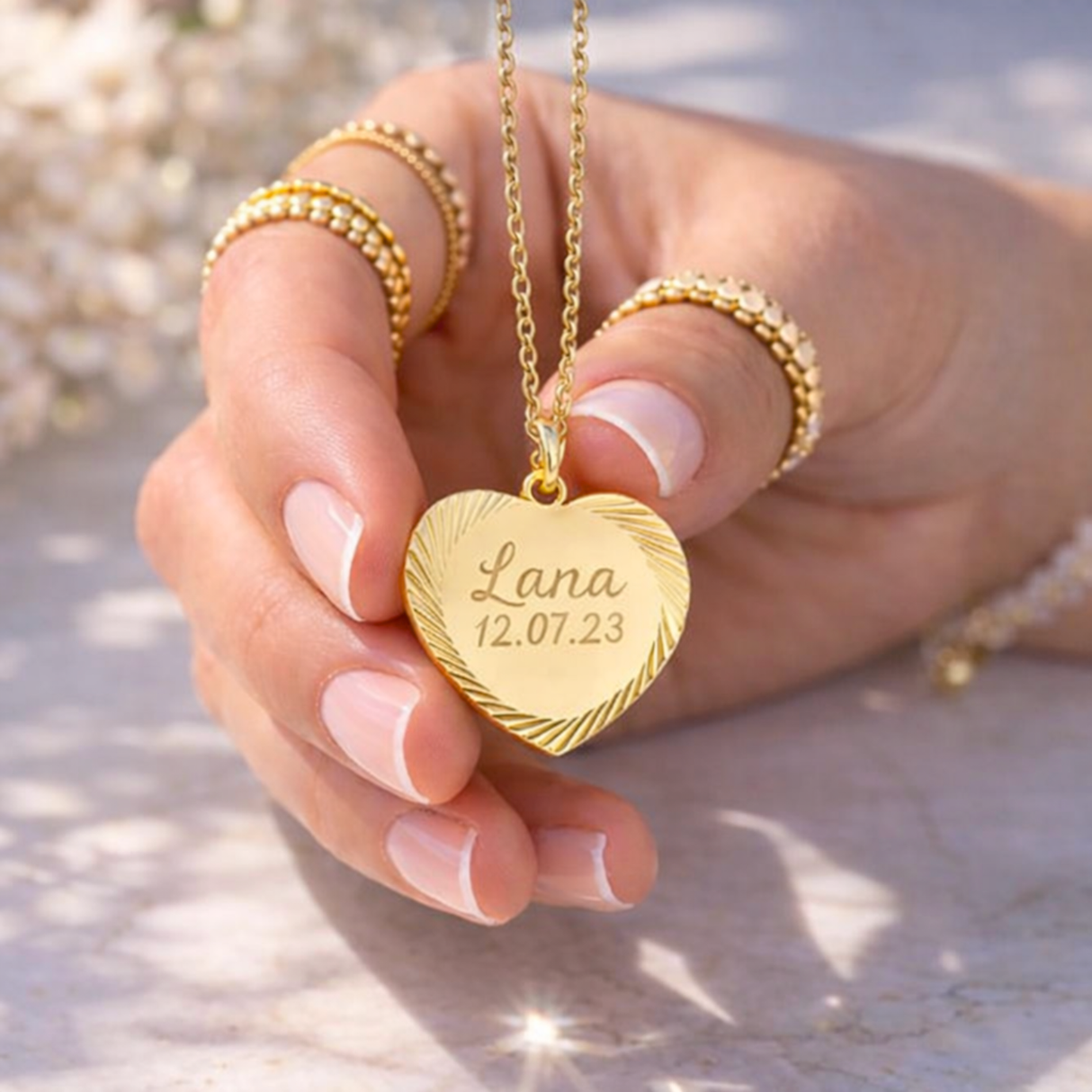 Collier personnalisé médaille coeur gravée