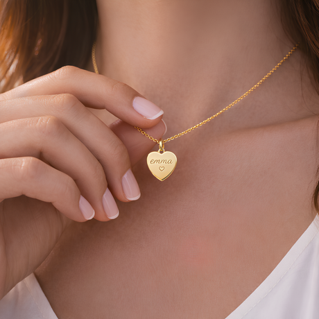 Collier personnalisé médaille petit coeur gravée Collier personnalisé médaille petit coeur gravée - Doré | Creabibenval