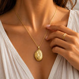 Collier photo personnalisé médaillon ovale motif gravé acier inoxydable