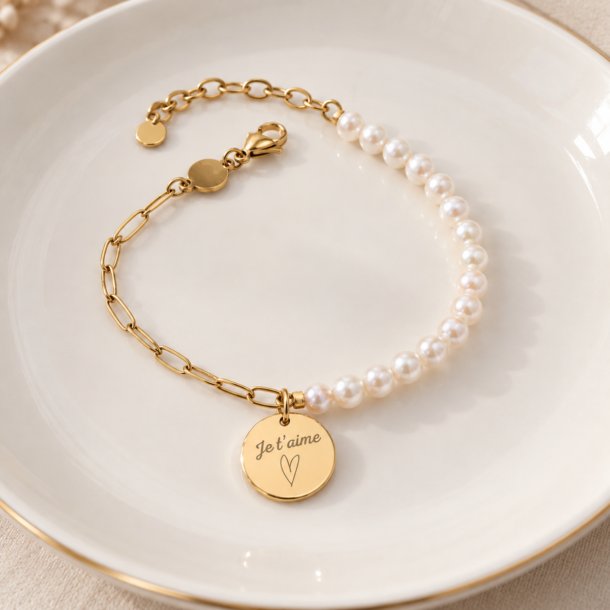 Bracelet personnalisé en perles d’eau douce Acier inoxydable médaille gravée