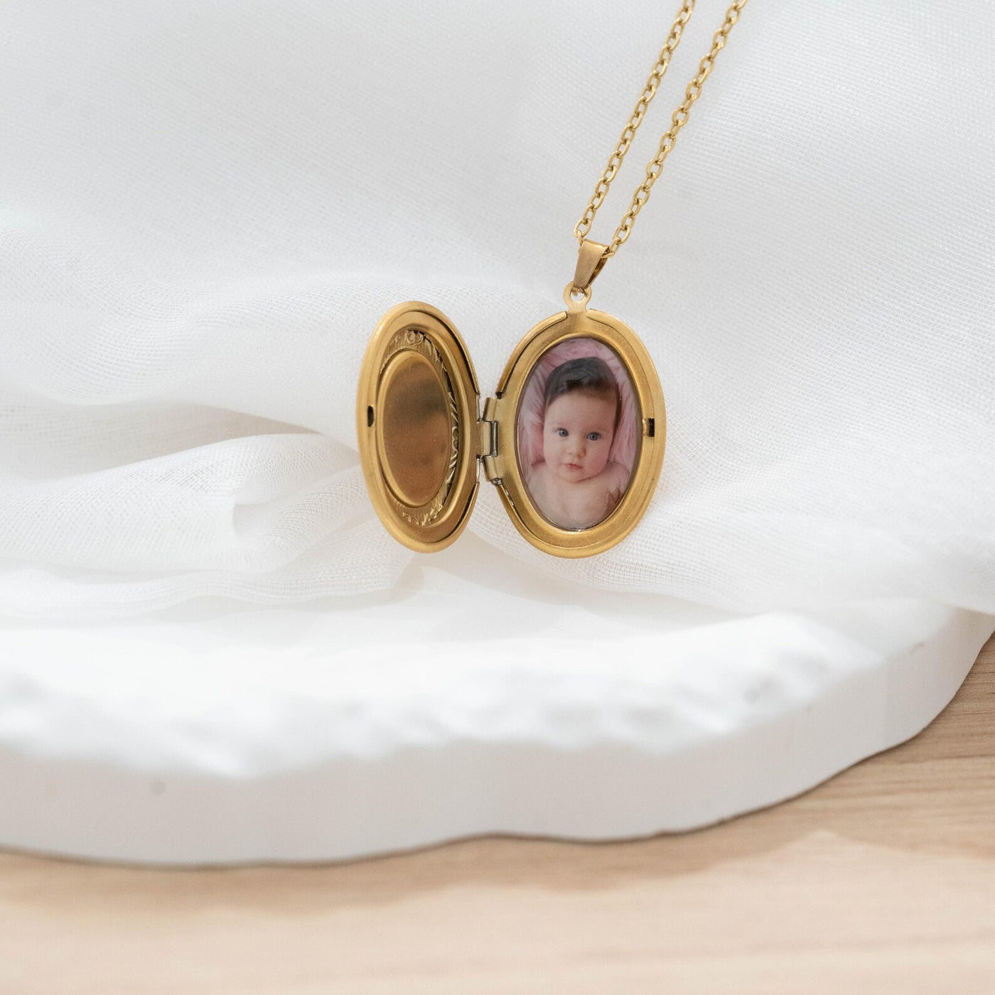 Collier photo or personnalisé médaillon ovale motif à graver en acier inoxydable