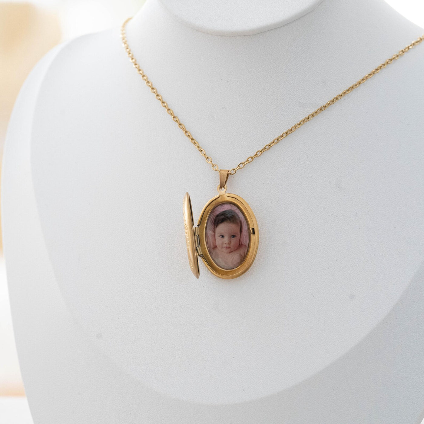 Collier photo or personnalisé médaillon ovale motif à graver en acier inoxydable