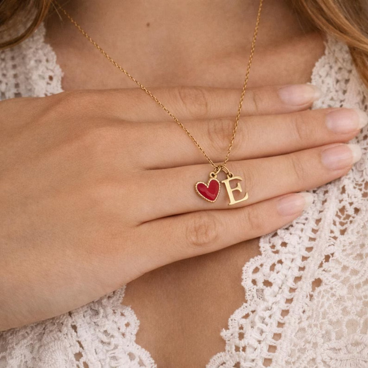 Collier lettre initiale personnalisé breloque coeur