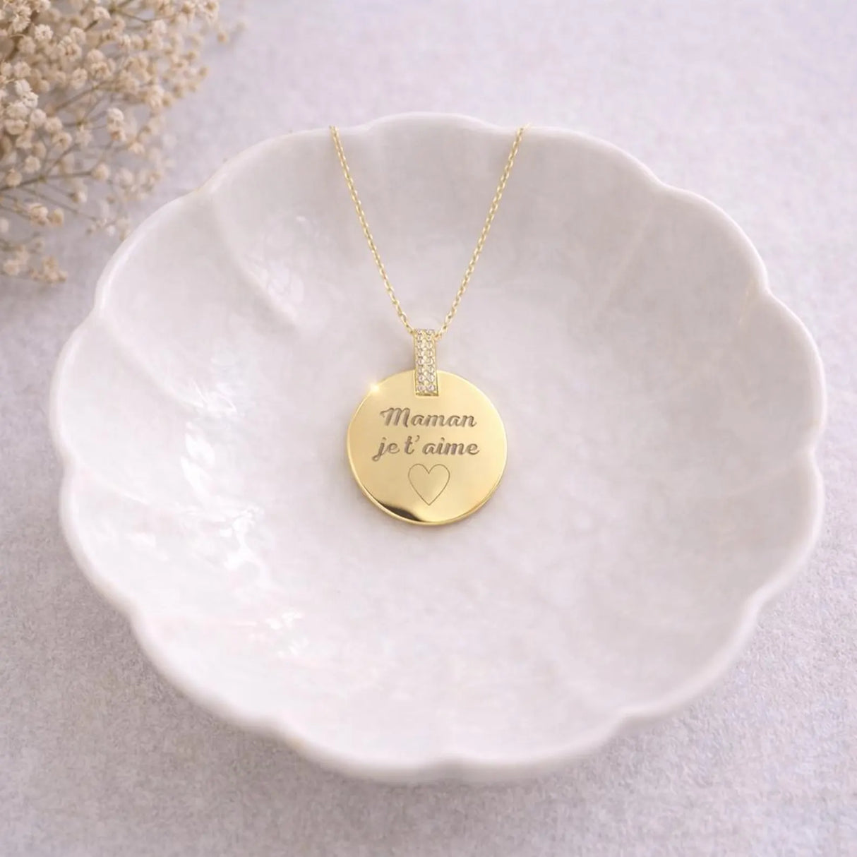 Collier personnalisé médaille ronde gravée passant strass cadeau maman