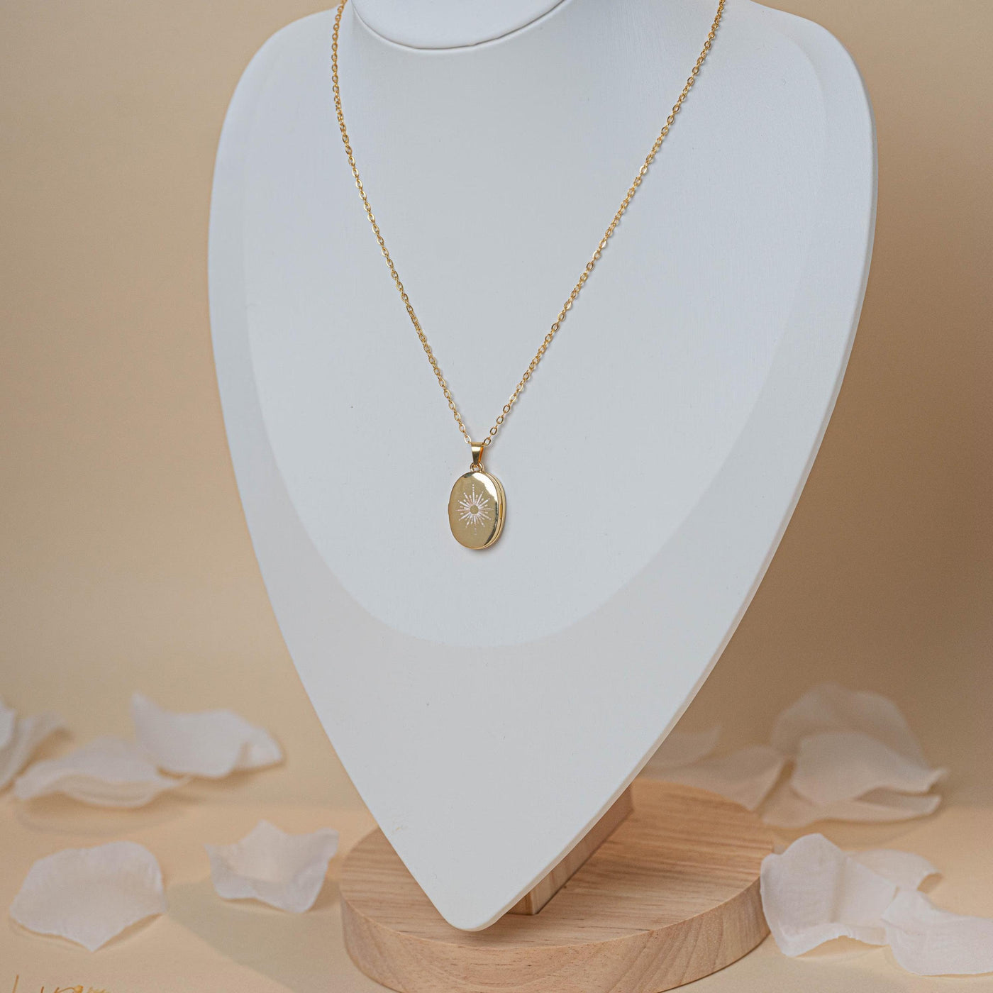 Collier photo or personnalisé médaillon ovale acier inoxydable motif soleil