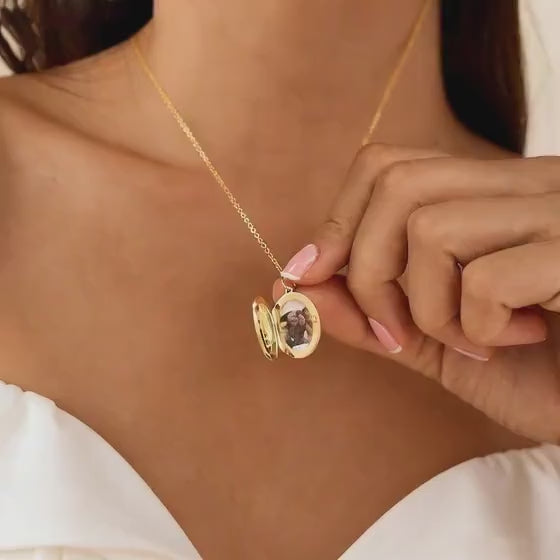 Collier photo personnalisé médaillon ovale