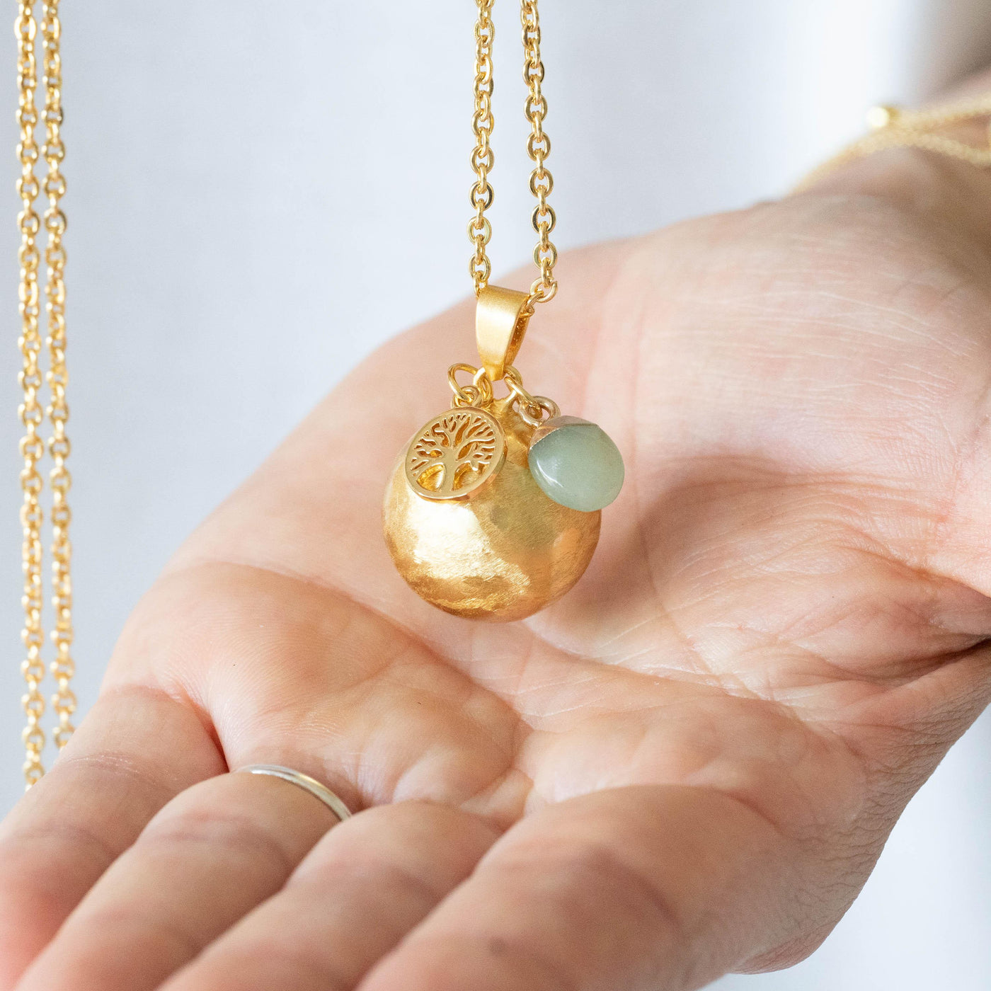 Bola de grossesse brossé or jaune breloque arbre de vie pierre